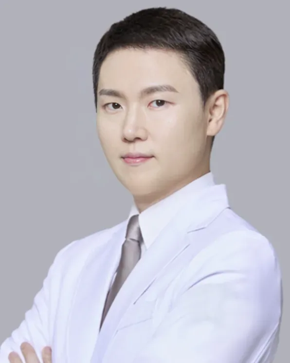 Dr. Sanghyun Lee — Director, Dear Clinic