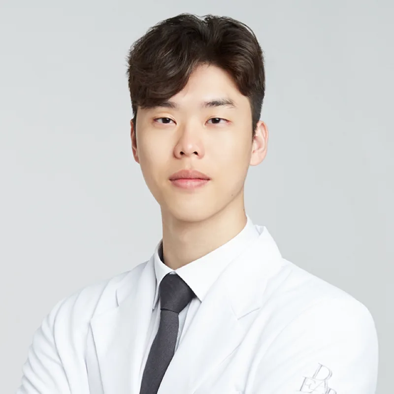 Dr. Woojae Jung — Director of Aesthetic Medicine, Dear Clinic