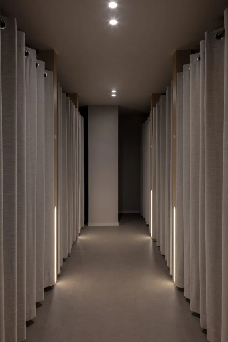 Dear Clinic Cheongdam — corridor